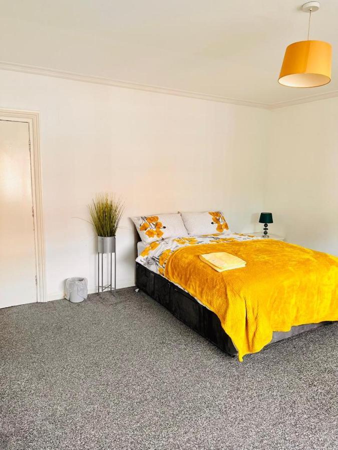 Private Room Close To Leeds University And City Centre מראה חיצוני תמונה